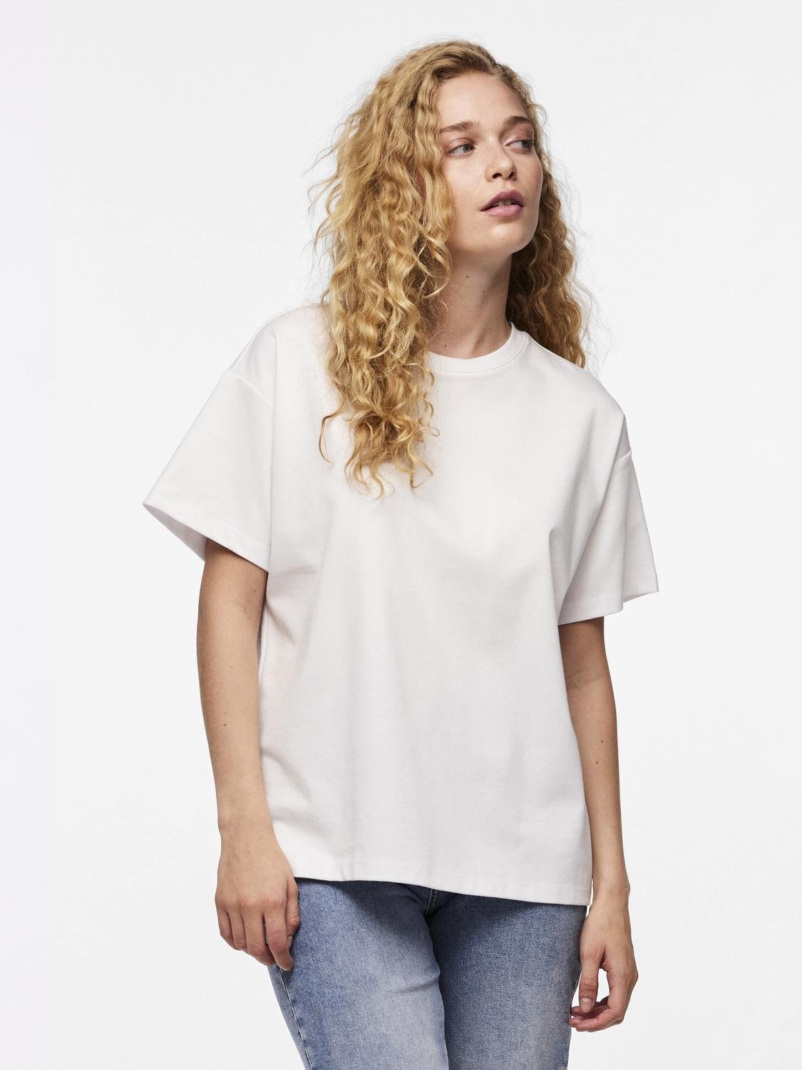 PCSKYLAR T-Shirt - Bright White - VERO MODA & VILA Bergvik